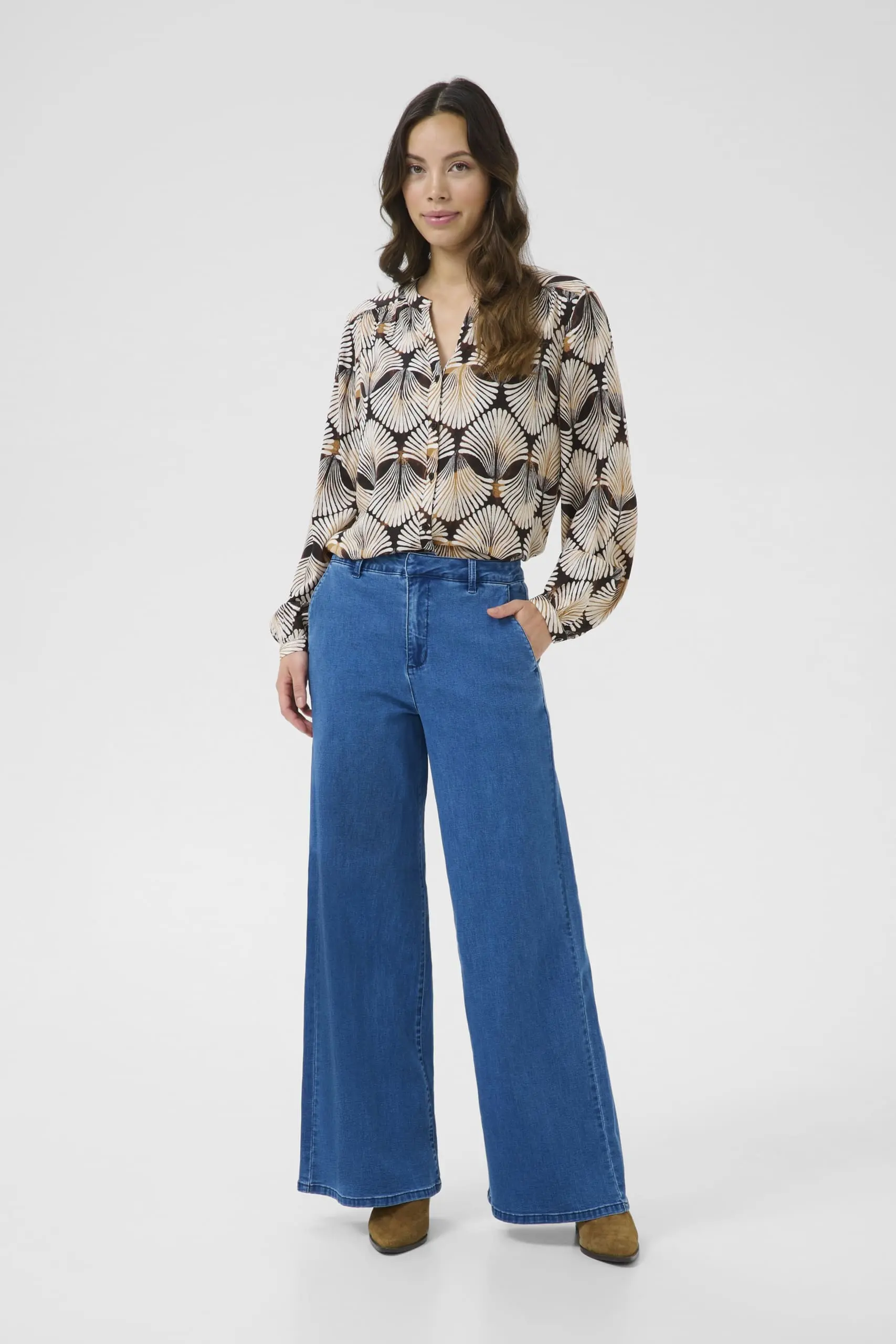 10613916 107888 410 scaled