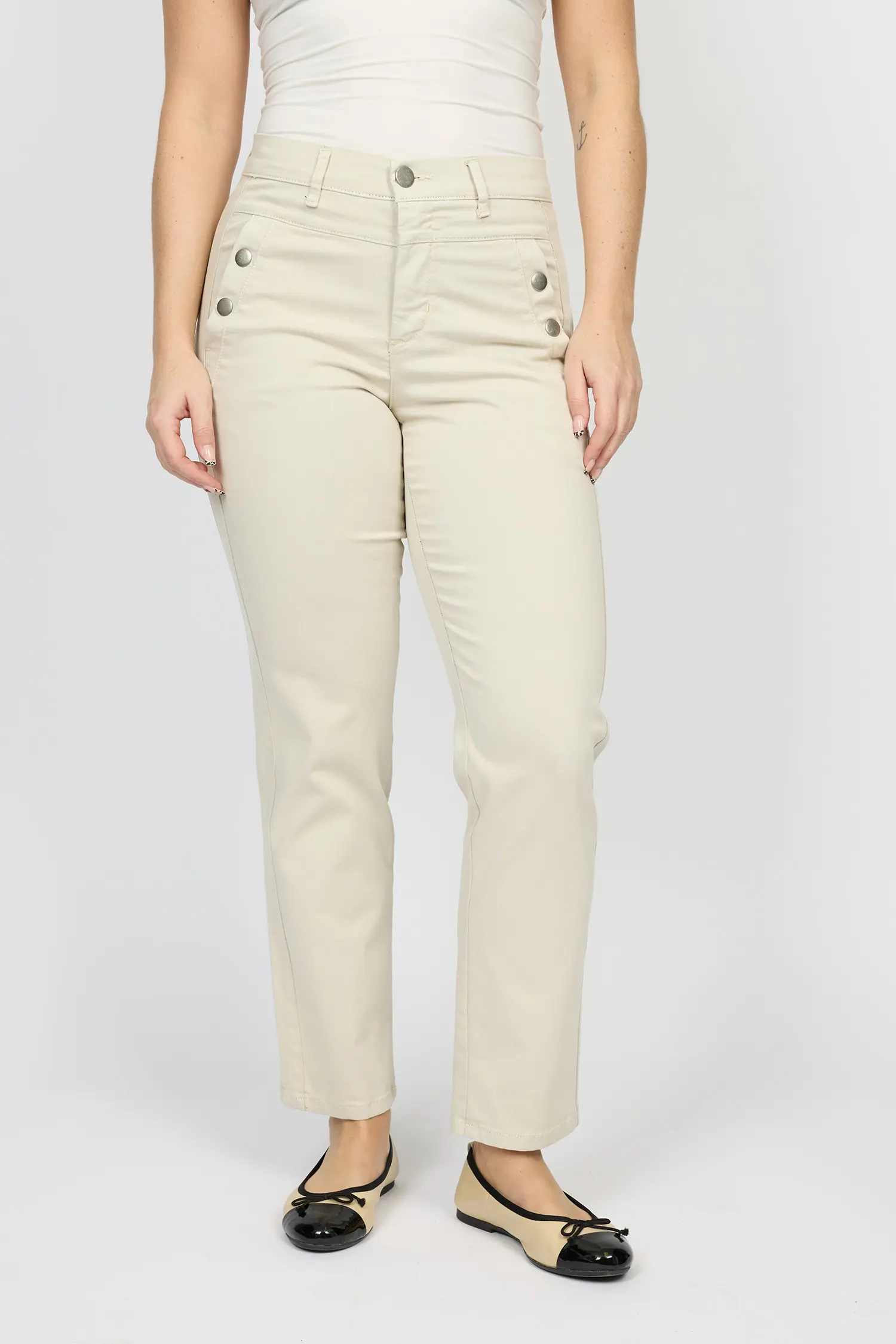 1011396 1042 NEW KITT Extra 1