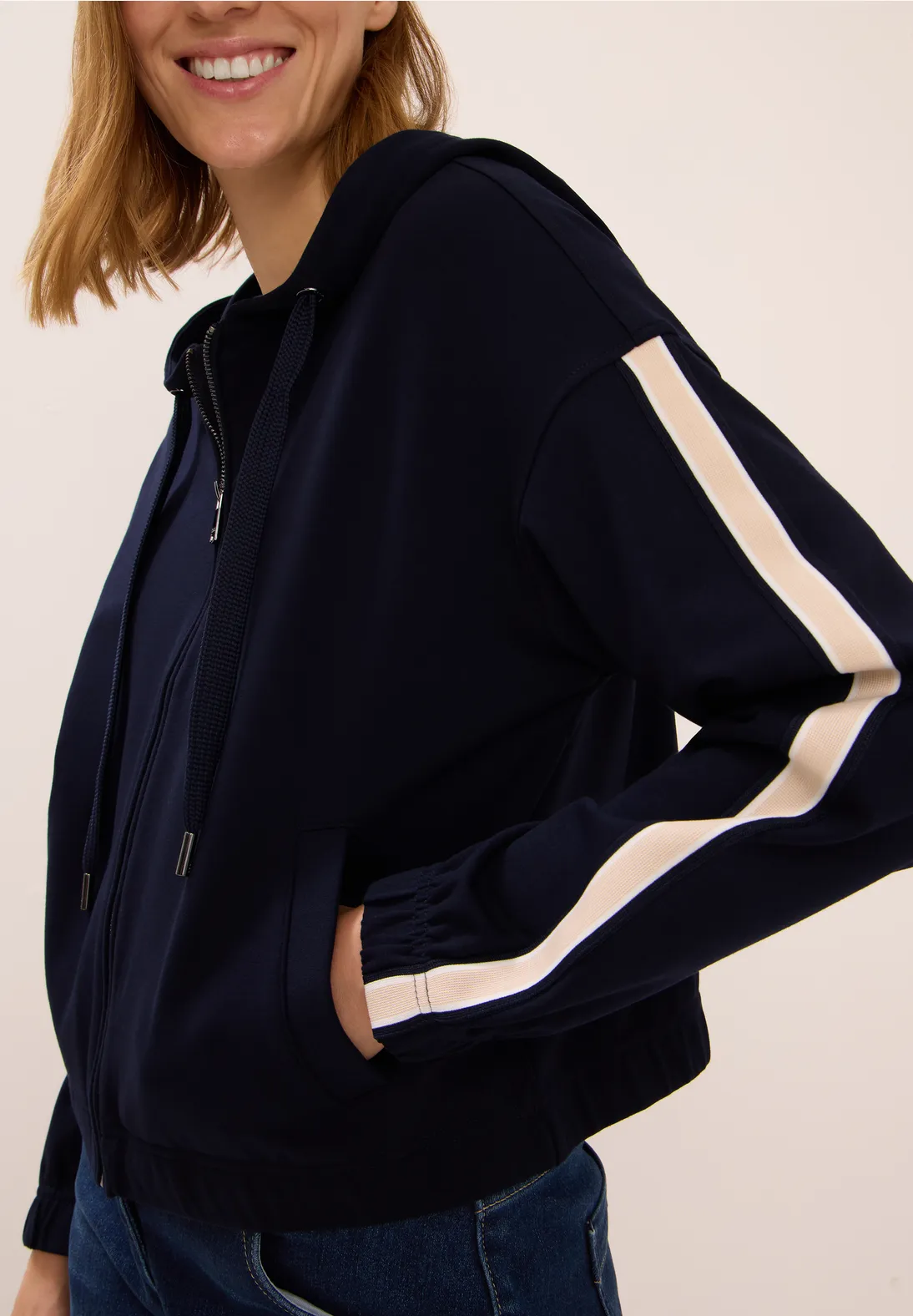 B25401716831XS 4063042717608 8 m