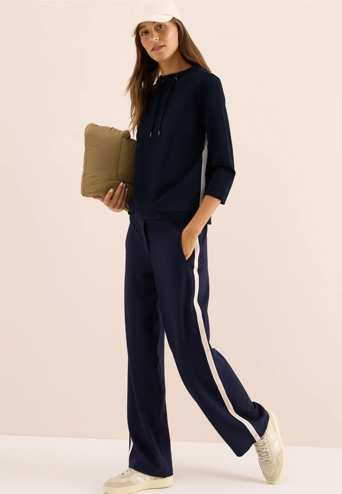 B32388816831XS 4063042723203 4 m