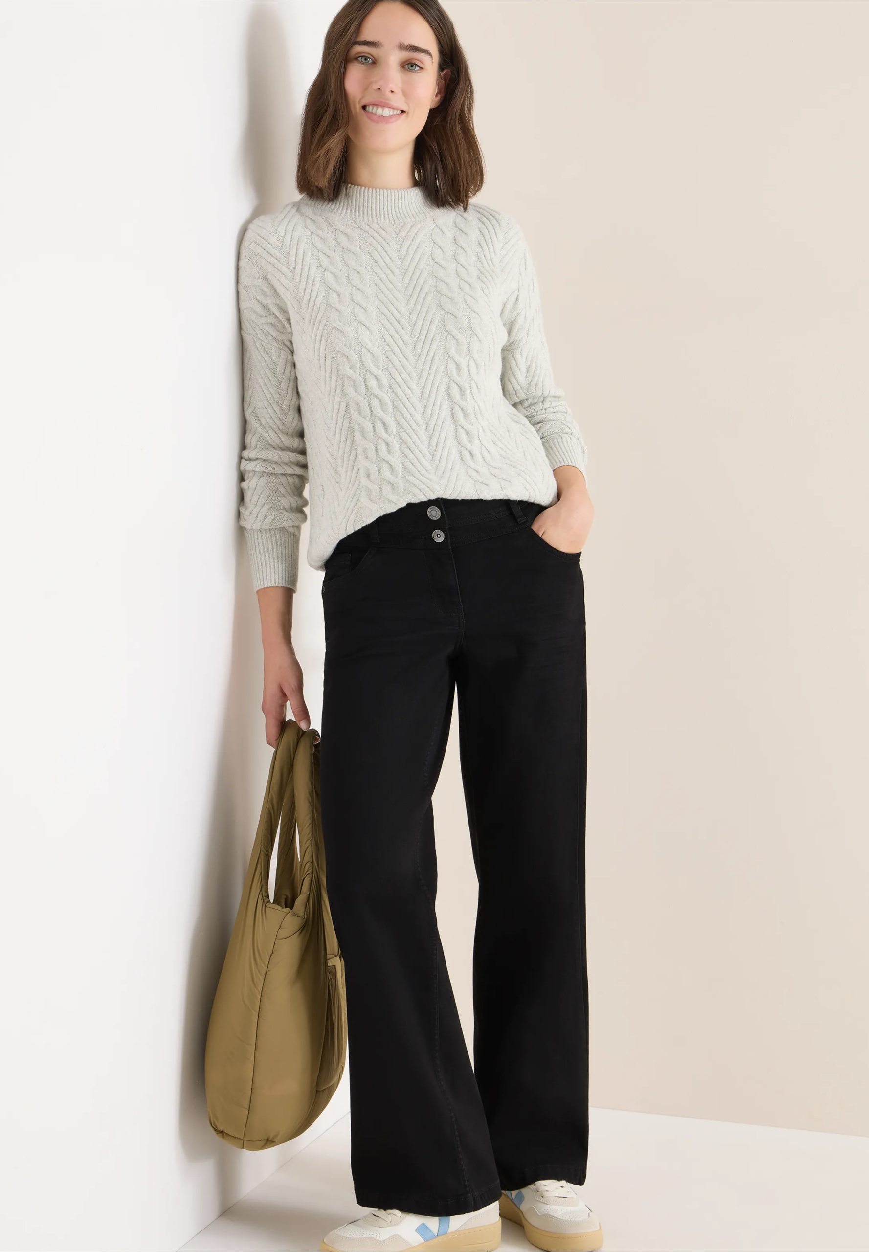 B3796311030627H 4063042697986 2 m scaled