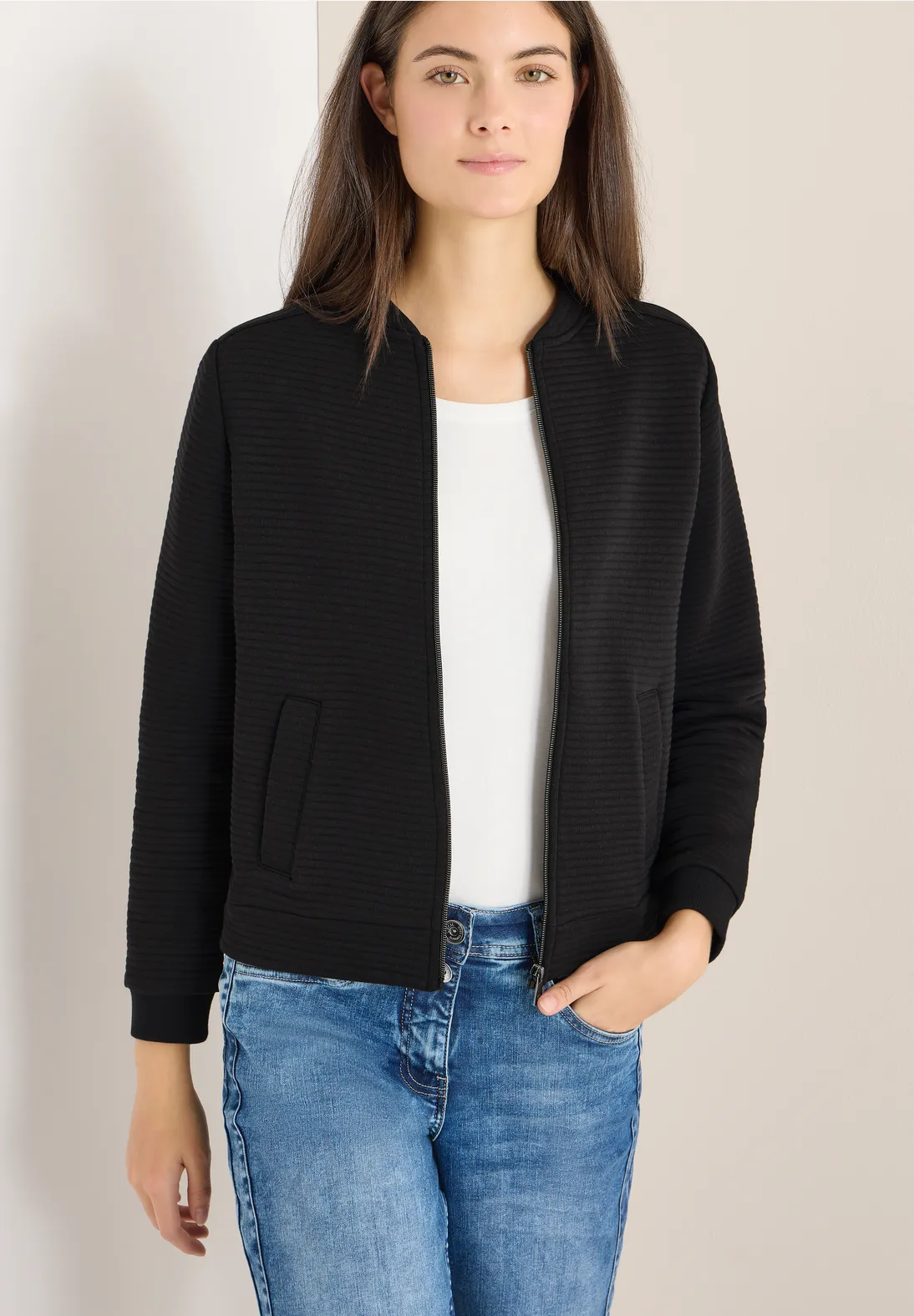 B21275310001XS 4063042705278 2 m