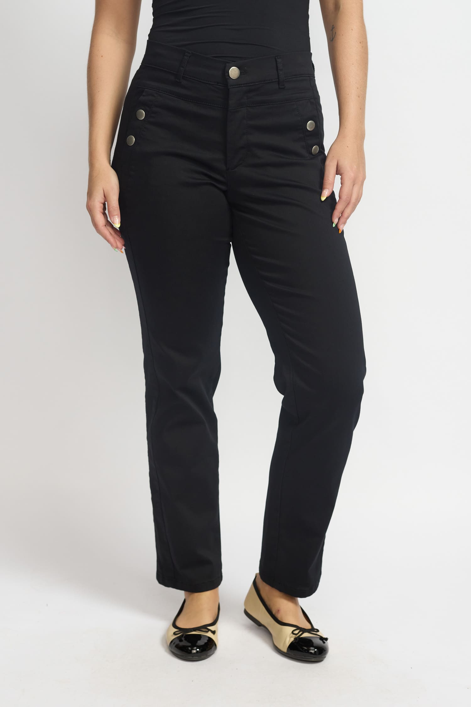 1011396 807 BLACK Extra 1