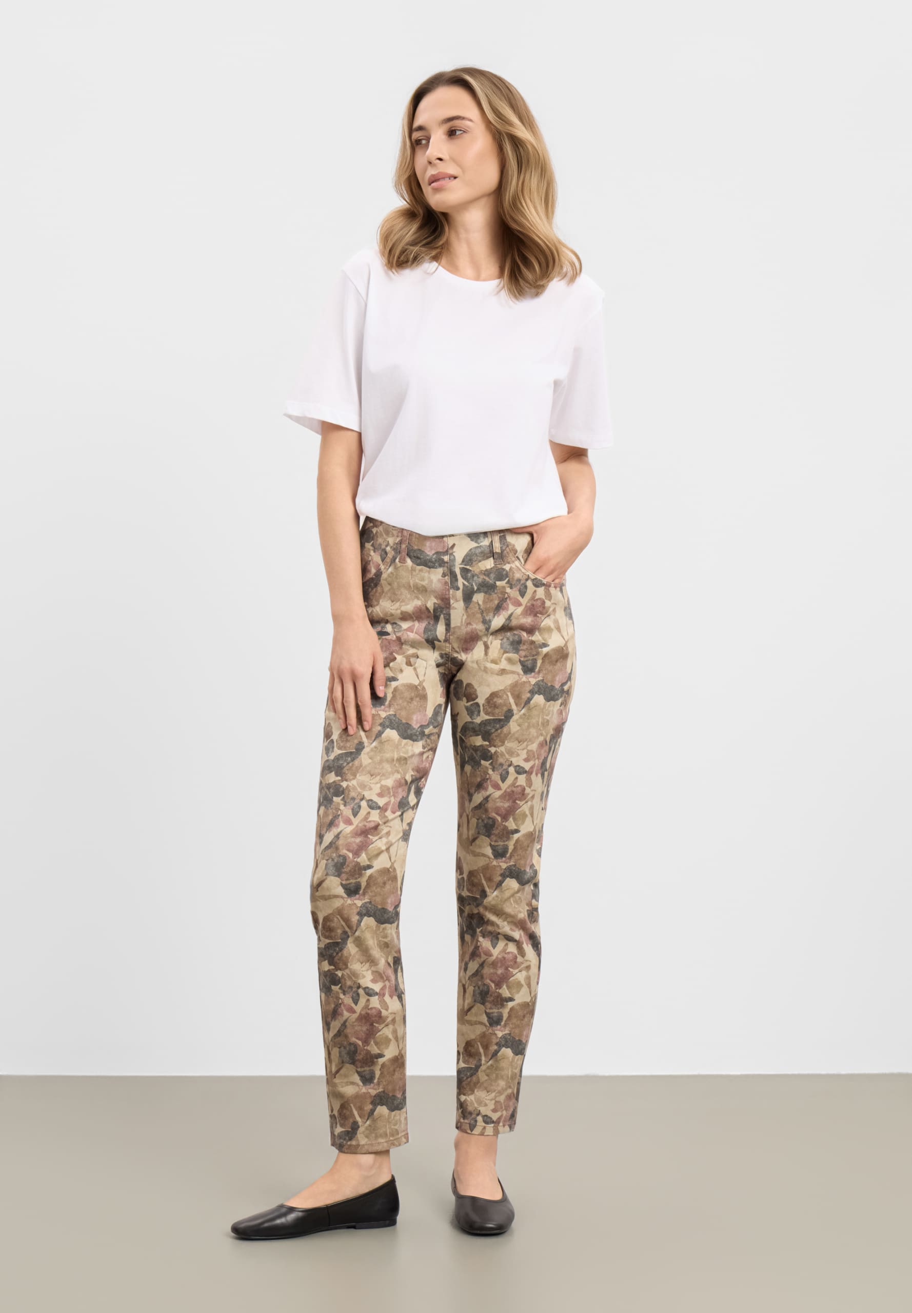 101303 68141 Plum Botany Print Extra 2 scaled